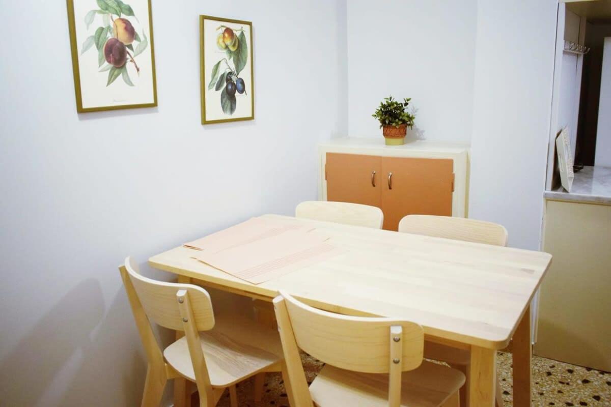 Stylish Apt In The Historic Heart Of The City Athen Eksteriør billede
