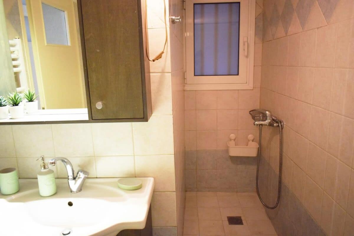 Stylish Apt In The Historic Heart Of The City Athen Eksteriør billede